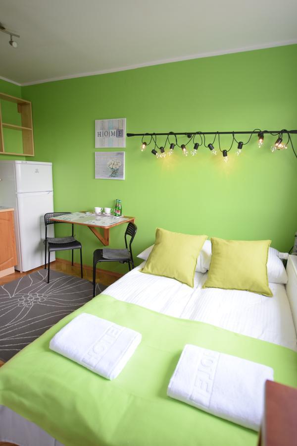 Elegant Apartment Chmielna Promenade Warschau Buitenkant foto